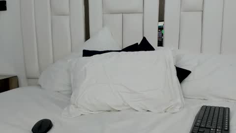 Snapshot of martina_xblack chatting on January 2025 11:11:01 PM Martina Black online show from January 2025 11:11:01 PM