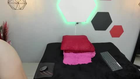 Martina online show from December 2024 04:12:02 AM