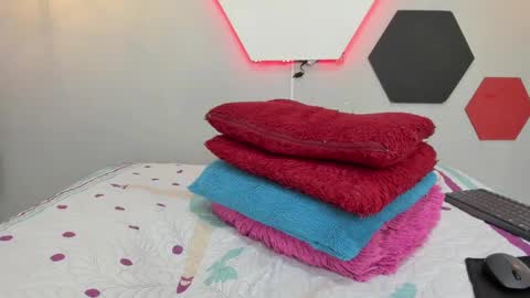 Martina online show from December 2024 08:09:02 AM