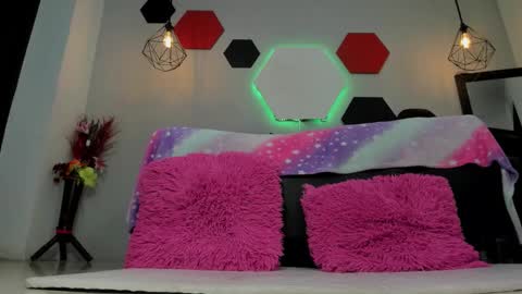 Martina online show from September 2025 03:45:02 AM