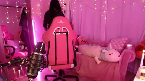 Snapshot of maru_chan_ chatting on December 2024 03:30:02 AM INSTAGRAM Maruchan 02 online show from December 2024 03:30:02 AM