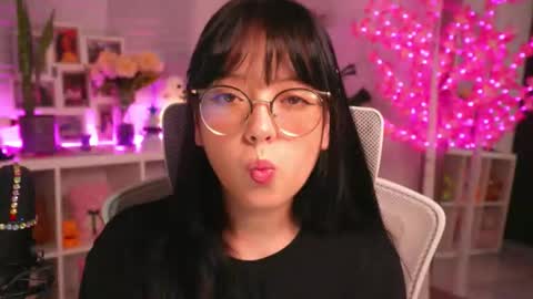 Snapshot of maru_chan_ chatting on November 2025 02:11:01 AM INSTAGRAM Maruchan 02 online show from November 2025 02:11:01 AM