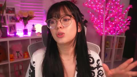 Snapshot of maru_chan_ chatting on November 2025 02:12:02 AM INSTAGRAM Maruchan 02 online show from November 2025 02:12:02 AM