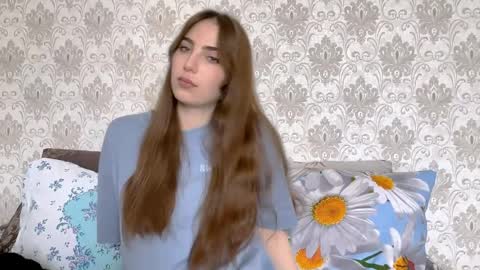 Snapshot of marvelkondratowicz chatting on April 2026 10:35:02 AM Lana online show from April 2026 10:35:02 AM