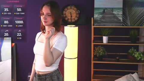 Snapshot of marxgraeber chatting on November 2025 04:18:02 PM Hello im Caroline online show from November 2025 04:18:02 PM