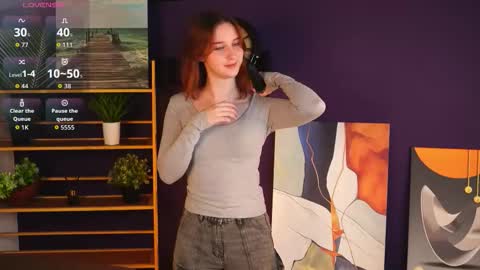 Snapshot of marxgraeber chatting on November 2025 04:27:01 PM Hello im Caroline online show from November 2025 04:27:01 PM