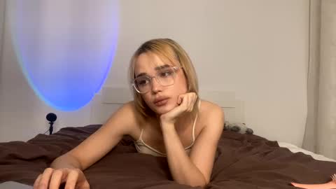 Snapshot of mary_geyson1 chatting on January 2025 05:42:02 PM Mary online show from January 2025 05:42:02 PM