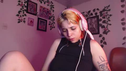 Snapshot of mary_janness chatting on December 2024 04:20:02 AM 100 online show from December 2024 04:20:02 AM