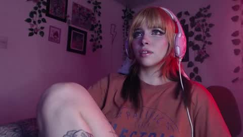 Snapshot of mary_janness chatting on December 2024 09:07:02 AM 100 online show from December 2024 09:07:02 AM