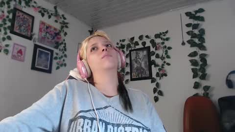 Snapshot of mary_janness chatting on January 2025 07:18:02 PM 100 online show from January 2025 07:18:02 PM