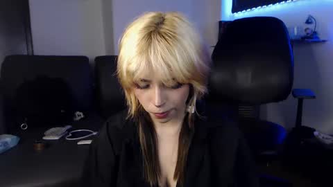 Snapshot of mary_janness chatting on February 2025 11:54:01 PM 100 online show from February 2025 11:54:01 PM