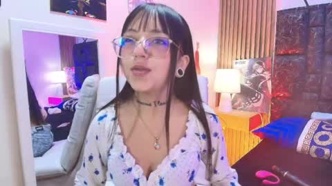 mary_luckaysha online show from May 2026 07:33:02 PM