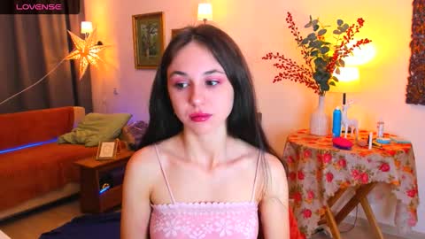 Snapshot of mary_marlow chatting on September 2025 09:53:02 PM Mary online show from September 2025 09:53:02 PM