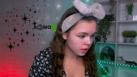 Snapshot of mary_meow_hot chatting on December 2025 10:31:01 AM Mary online show from December 2025 10:31:01 AM