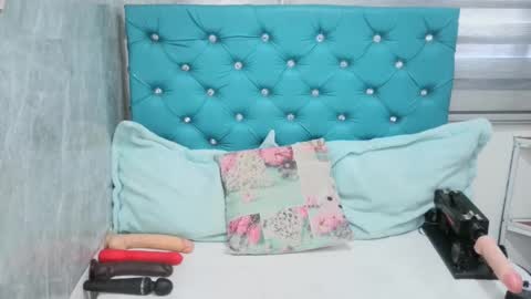 Snapshot of mary_mood_ chatting on February 2025 02:02:01 PM Mary Moon online show from February 2025 02:02:01 PM