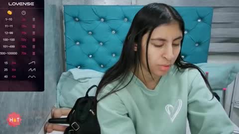 Snapshot of mary_mood_ chatting on December 2025 10:46:02 AM Mary Moon online show from December 2025 10:46:02 AM