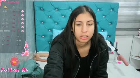 Snapshot of mary_mood_ chatting on May 2026 12:13:02 PM Mary Moon online show from May 2026 12:13:02 PM