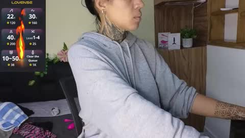 M A R Y online show from October 2025 12:50:01 PM