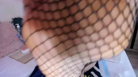 Snapshot of maryeelle chatting on December 2024 11:07:01 PM Maryelle online show from December 2024 11:07:01 PM