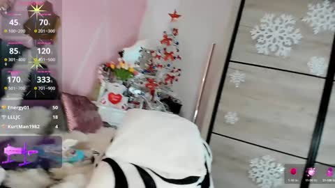 Snapshot of maryeelle chatting on January 2025 10:44:01 PM Maryelle online show from January 2025 10:44:01 PM