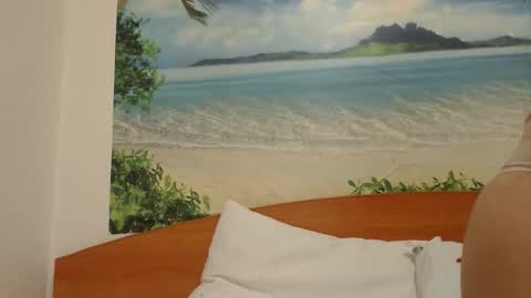 Snapshot of maryem199115 chatting on September 2025 11:45:01 AM maryem online show from September 2025 11:45:01 AM