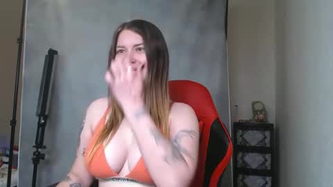 Snapshot of maryhotloves chatting on October 2025 08:47:02 AM MaryHotLoves online show from October 2025 08:47:02 AM