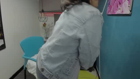 Snapshot of marylinmilf chatting on December 2024 07:49:01 PM Marylin online show from December 2024 07:49:01 PM