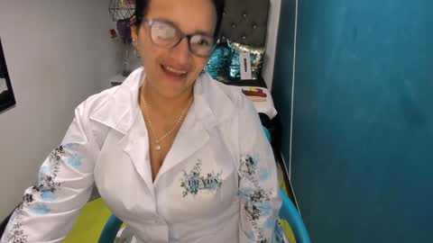 Snapshot of marylinmilf chatting on December 2024 10:26:02 PM Marylin online show from December 2024 10:26:02 PM