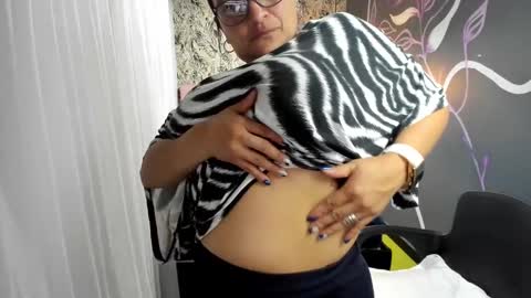 Snapshot of marylinmilf chatting on March 2025 10:53:01 PM Marylin online show from March 2025 10:53:01 PM