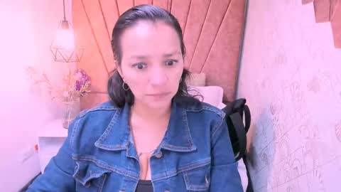 Snapshot of marylinmilf chatting on October 2025 07:25:02 PM Marylin online show from October 2025 07:25:02 PM
