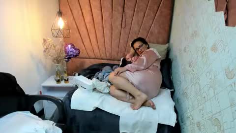 Snapshot of marylinmilf chatting on November 2025 07:52:01 AM Marylin online show from November 2025 07:52:01 AM