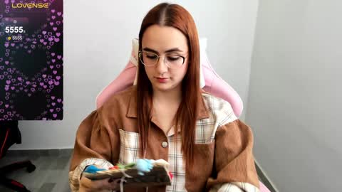 Dulce Maria online show from January 2025 08:02:01 PM