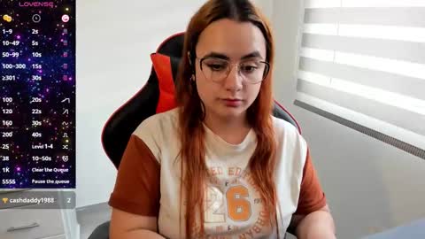 Dulce Maria online show from September 2025 09:40:02 PM