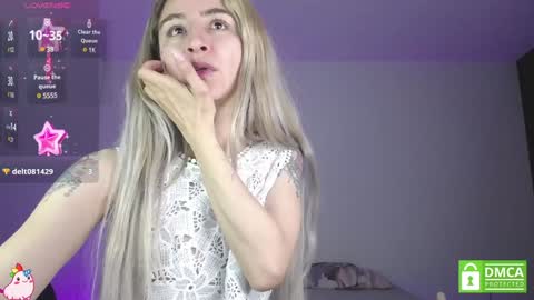 Snapshot of marylyrose chatting on January 2025 03:48:01 AM maryly rose online show from January 2025 03:48:01 AM