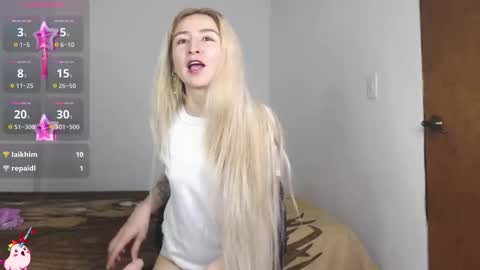 Snapshot of marylyrose chatting on October 2025 11:46:01 PM maryly rose online show from October 2025 11:46:01 PM