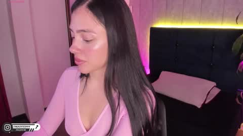 Snapshot of marysofff chatting on December 2025 11:54:01 PM marysofff online show from December 2025 11:54:01 PM