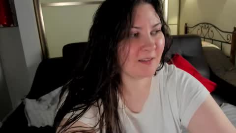 Mary online show from February 2025 09:01:02 PM