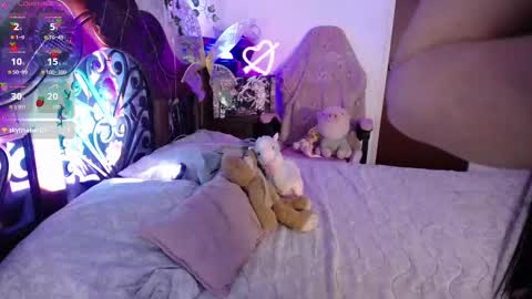 Mary online show from November 2025 03:32:02 AM