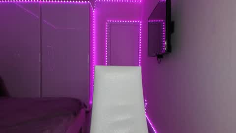 Snapshot of maryy_luv chatting on February 2026 02:53:01 AM Mary online show from February 2026 02:53:01 AM