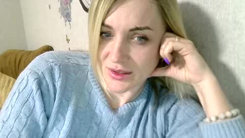 maryyemm online show from March 2025 07:20:02 PM