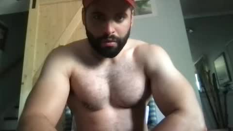 mascbeef95 online show from November 2025 06:08:02 PM