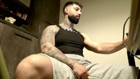 masculineguy69 online show from May 2026 05:39:01 PM