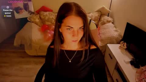 Masha online show from November 2025 07:15:02 PM