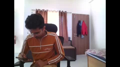 Snapshot of maskboyz2003 chatting on December 2024 04:20:02 AM maskboyz2003 online show from December 2024 04:20:02 AM