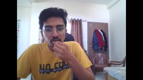 Snapshot of maskboyz2003 chatting on February 2025 08:27:02 AM maskboyz2003 online show from February 2025 08:27:02 AM