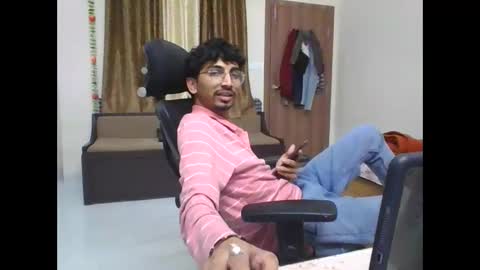 Snapshot of maskboyz2003 chatting on February 2025 05:39:01 PM maskboyz2003 online show from February 2025 05:39:01 PM