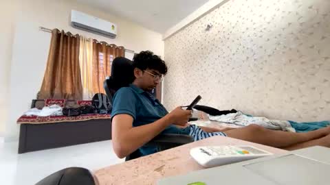 Snapshot of maskboyz2003 chatting on October 2025 05:43:02 AM maskboyz2003 online show from October 2025 05:43:02 AM