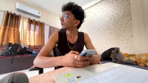 Snapshot of maskboyz2003 chatting on November 2025 03:39:02 AM maskboyz2003 online show from November 2025 03:39:02 AM