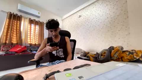 Snapshot of maskboyz2003 chatting on November 2025 03:06:02 AM maskboyz2003 online show from November 2025 03:06:02 AM