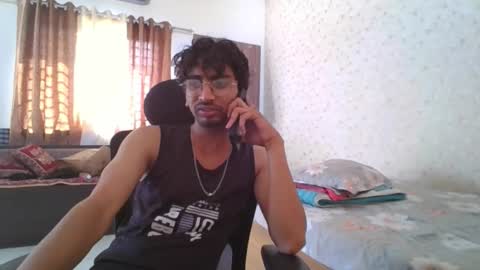 Mask Boy online show from October 2025 03:28:01 AM